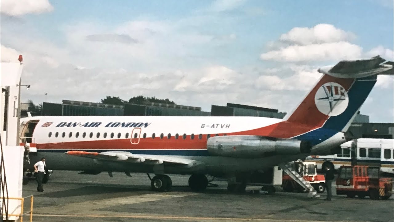 Dan Air aircraft at Gatwick - late 1980s (Photos)