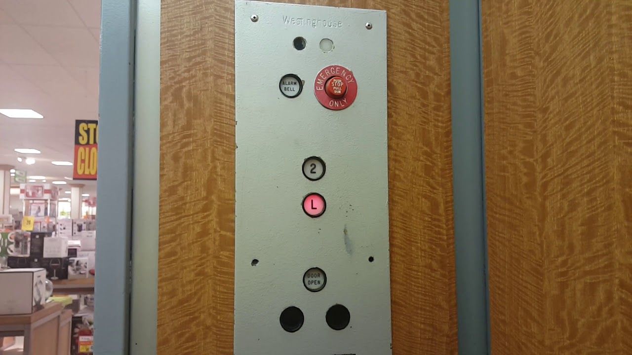 Westinghouse Hydraulic Elevator @ Bon-Ton - Park City Center - Lancaster, PA