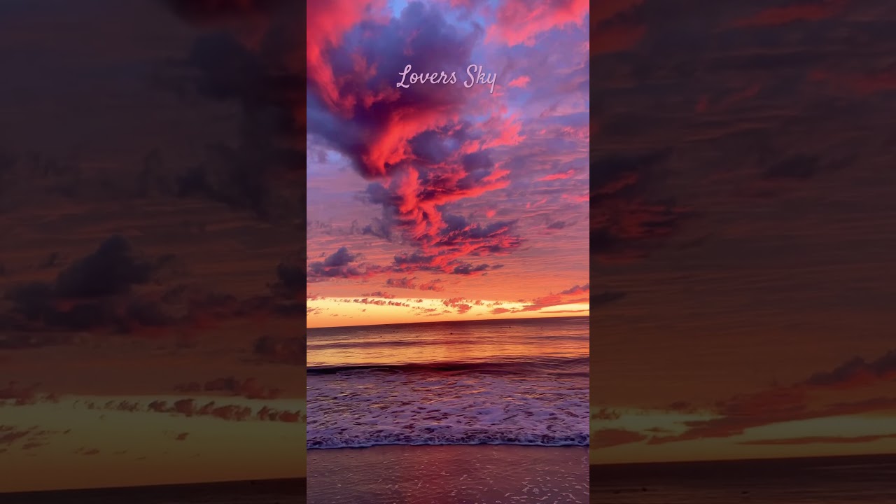 An incredible cloud formation at sunset! #beach #chill #sunset #crazyclouds #lovers