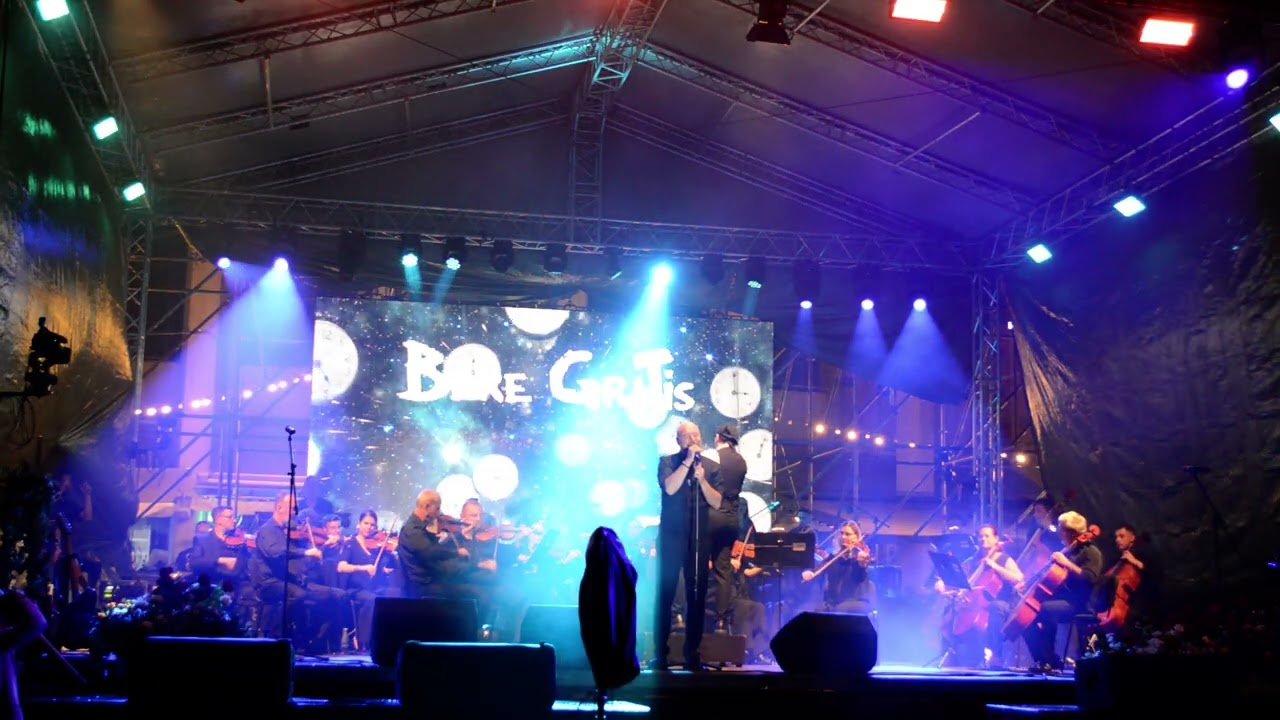 Bere Gratis - Colaj muzica usoara romaneasca - FESTIVALUL SERILOR BACAUANE 31 08 2025