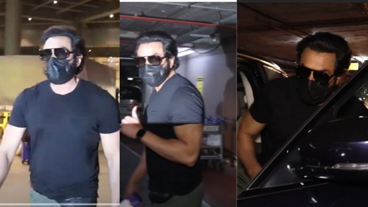 Boby Deol Spotted At Come Mumbai Airport | Celebrities Spotted | Bollywood Life