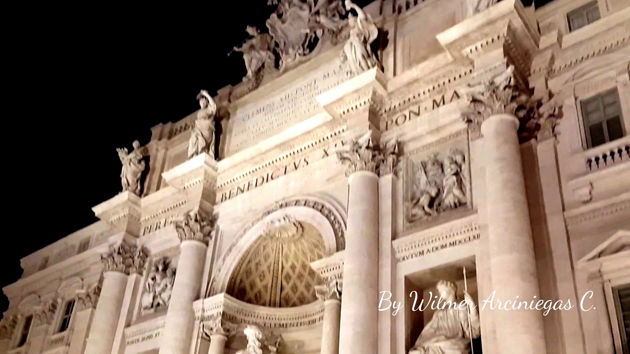 TREVI FOUNTAIN - ROME, ITALY