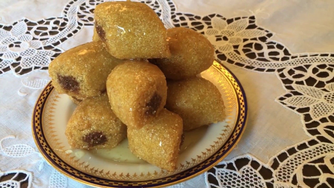 مقروط لعسل  سلطان المايدة Makrout La3ssal aux  amandes  Roi de la table Algérienne