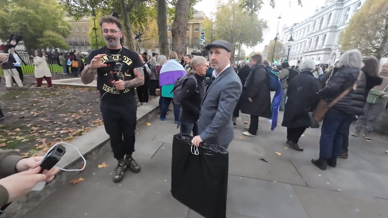 LONDON PROTEST They're Autogynephiles #transition #transgender #london #uk #public
