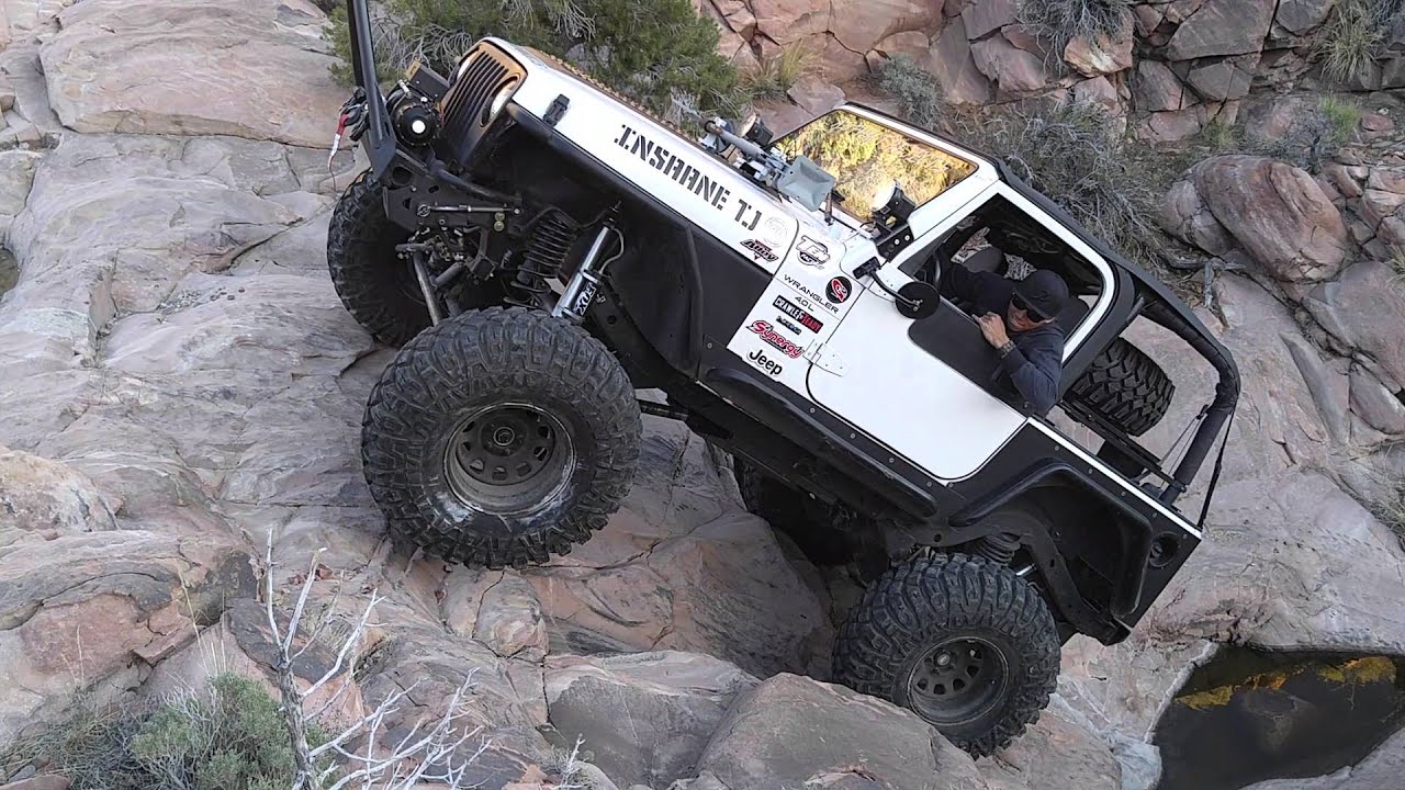 Crawling INSAANE TJ @ 2LEAF NV