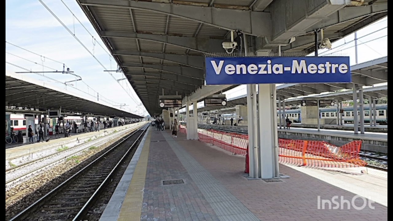 Annunci alla stazione di Venezia Mestre