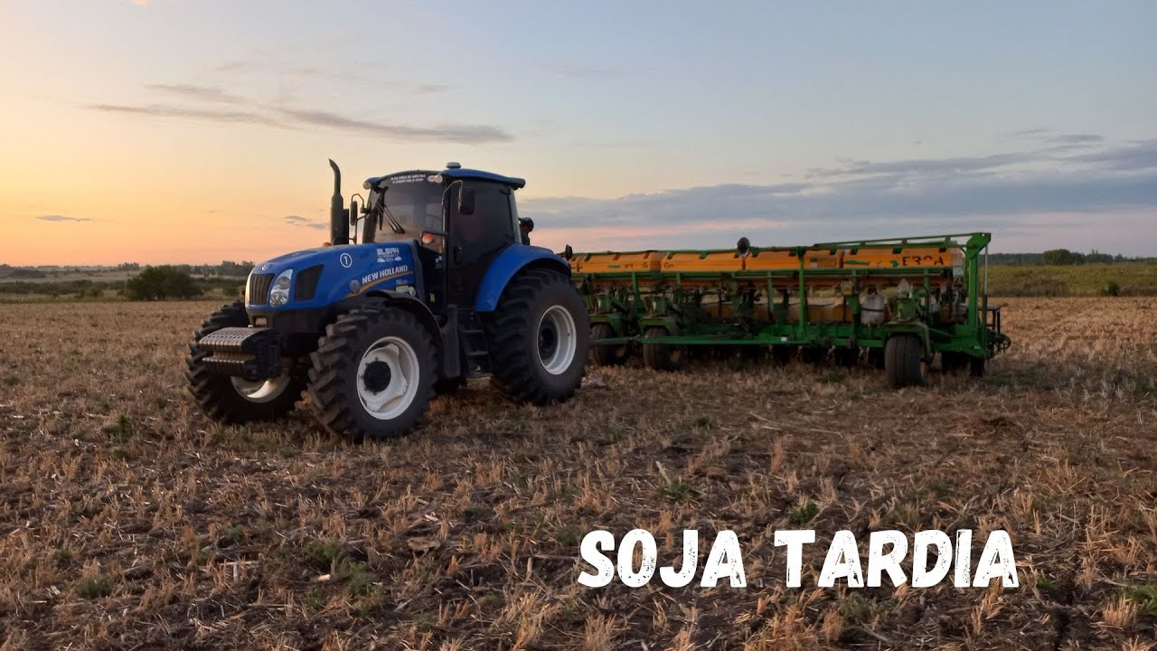 sembrando SOJA 22/23 NEW HOLLAND 130HP con sembradora ERCA