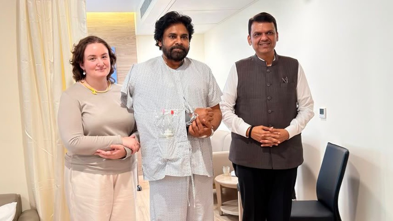 Maharastra CM Devendra Fadnavis Meets Deputy CM Pawan Kalyan & His Wife Anna Lezhneva