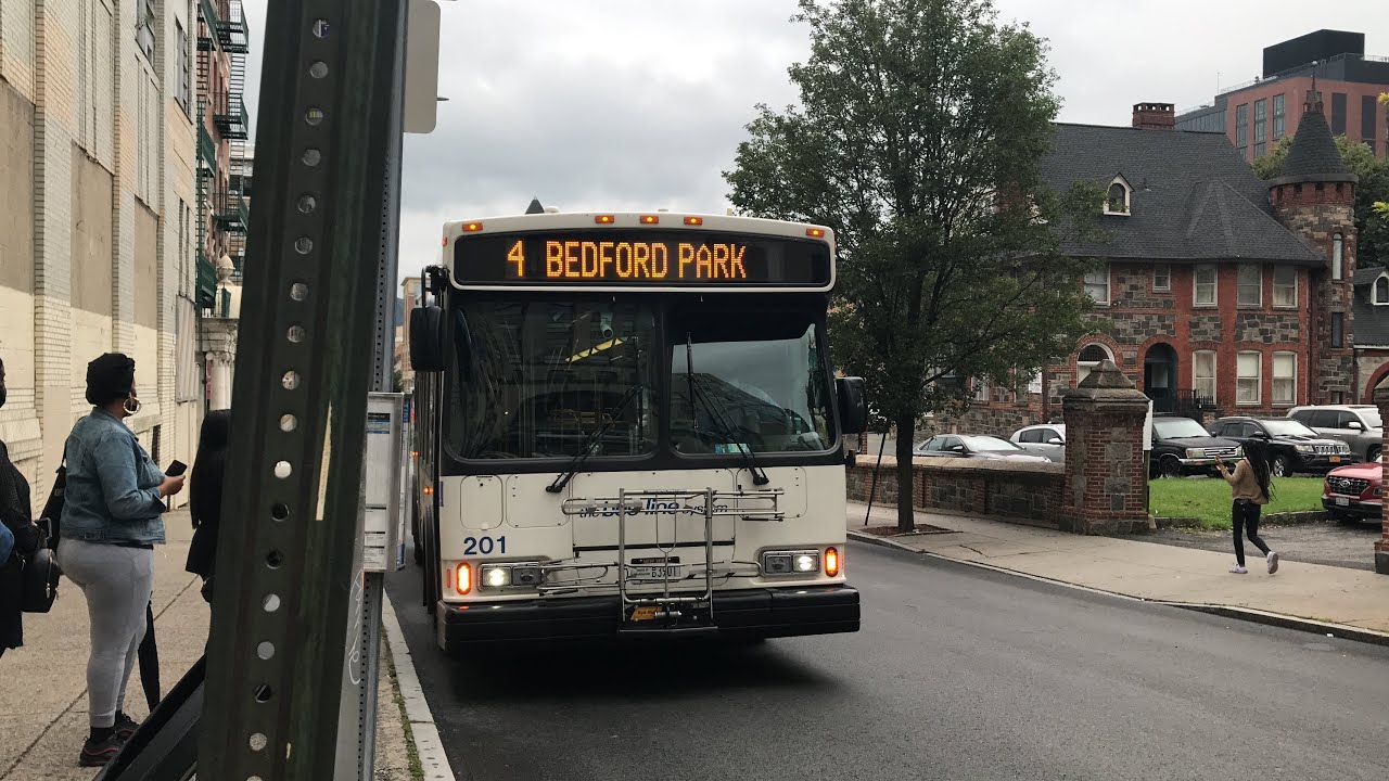 Westchester Bee-Line Bus System: Bus Action At Getty Square (Yonkers NY)