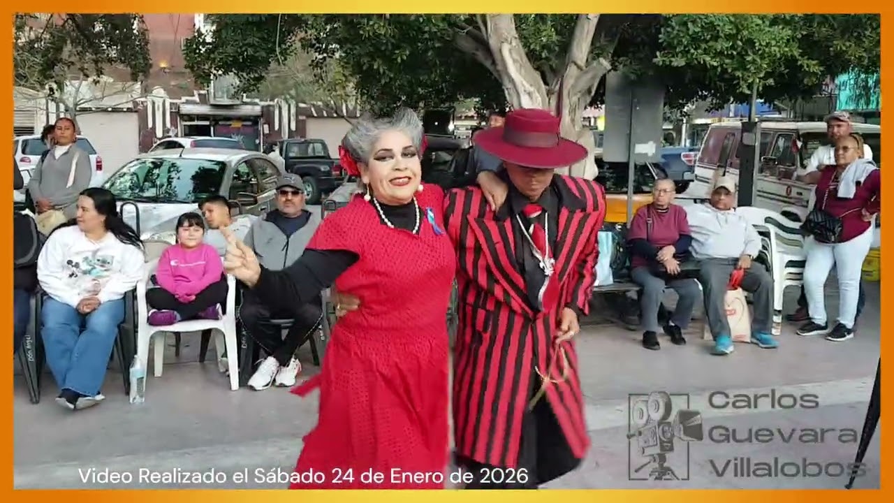 Baile en la Plaza de Armas de Torreón Coahuila México (Guitar Boogie) 