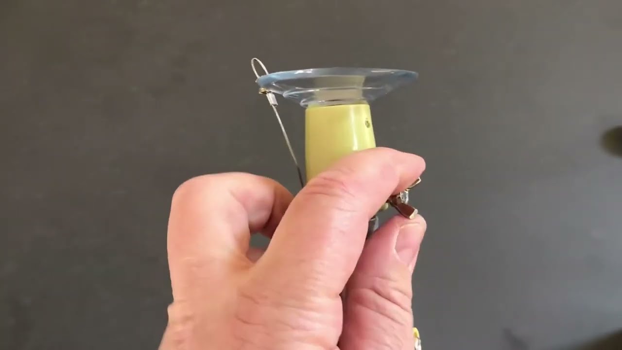 How to change light bulbs from HIGH ceilings safety from the ground