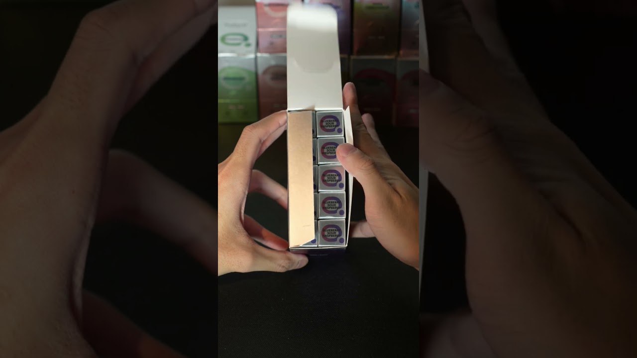 ELFLIQ Unboxing Ep3- Blueberry Sour Raspberry&nbsp;#ELFLIQ&nbsp;#Unboxing&nbsp;#ASMR&nbsp;#eliquides #vapejuice #Shorts