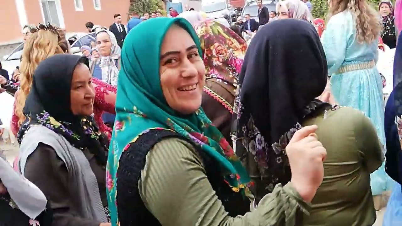 Kozan dağı AKŞEHİR Karahüyük mahallesi Beyaz uşku Tuzlukçu İlçesinden Niyazi Samancı çiftinin