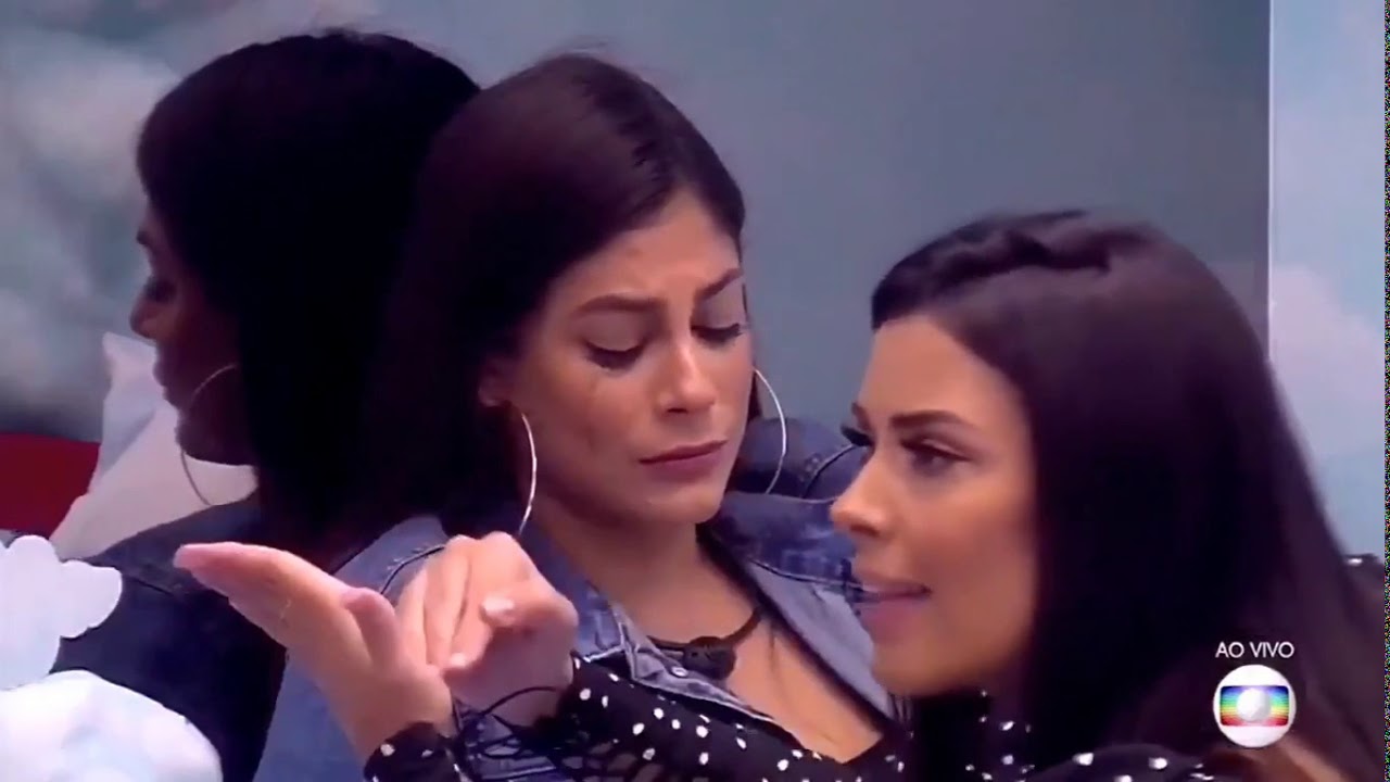Ivy e Giselly discutem sobre Andr&eacute; Marques enquanto Mari chora | #BBB20