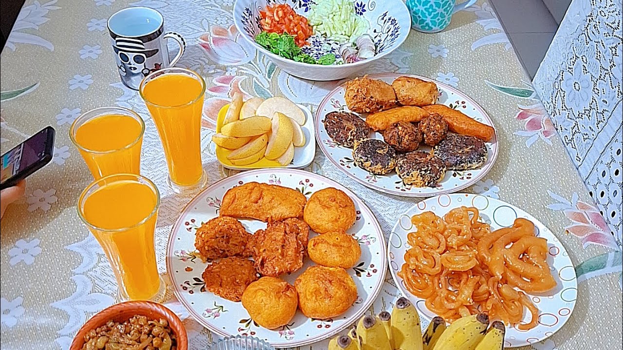 সংসার গুছিয়ে পরিপাটি করে ইফতারির আয়োজন করলাম