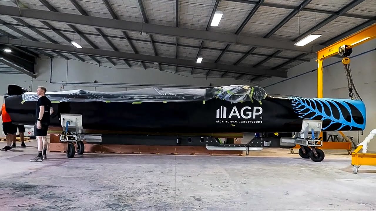 Black Foils' damaged F50 arrives in Auckland from Fremantle