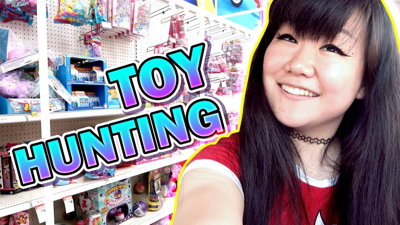 TOY HUNTING - Toy Story 4 & Lego - Looking for some NEW CUTE TOYS to bring home!