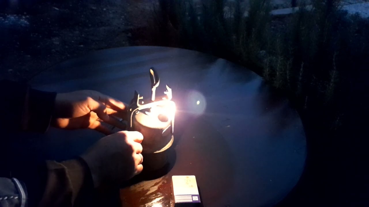 مصباح الكربون               carbide lamp