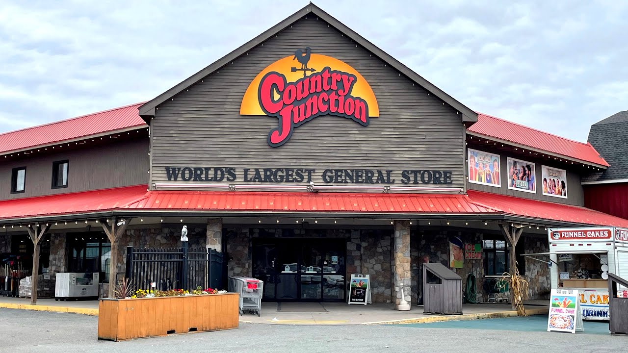 Visiting Country Junction - The World's Largest General Store with The Legend