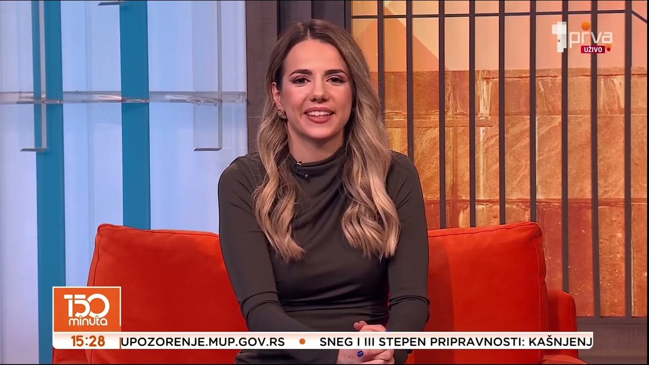 150 minuta - Novogodišnja bajka okupila na desetine mališana u Topoli