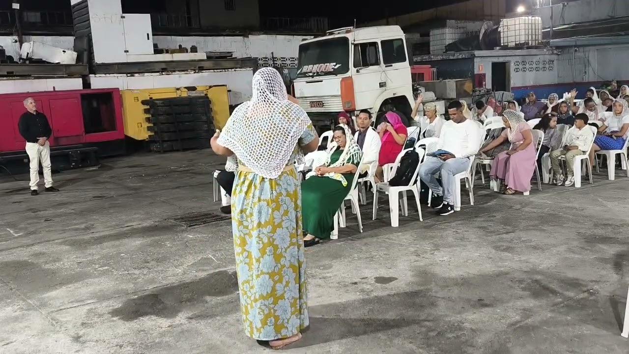 Portadores de Gloria.Sherley de Mujica.