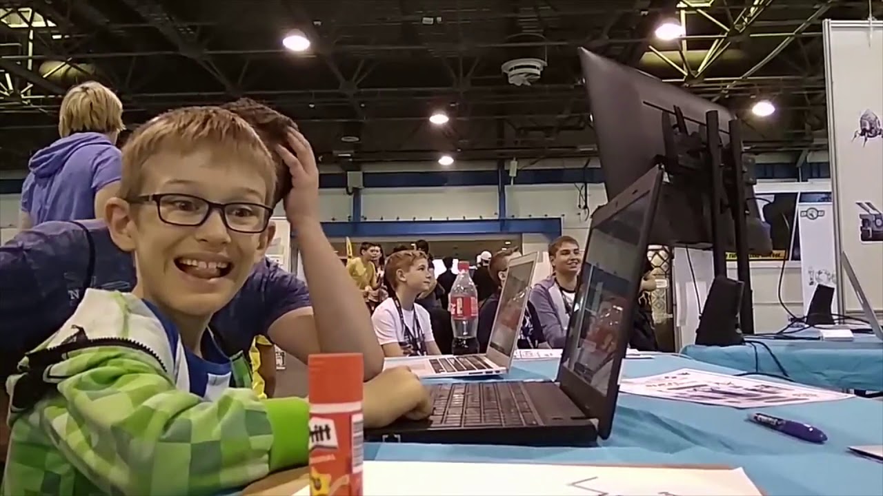 Crowd vs Boss - Terraforming Earth at PlayIT Show Budapest