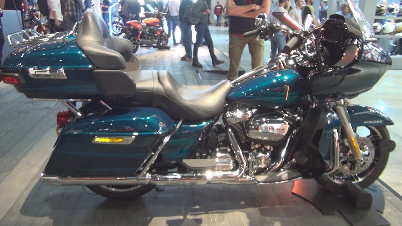 Harley-Davidson Road Glide Limited (2020) Exterior and Interior