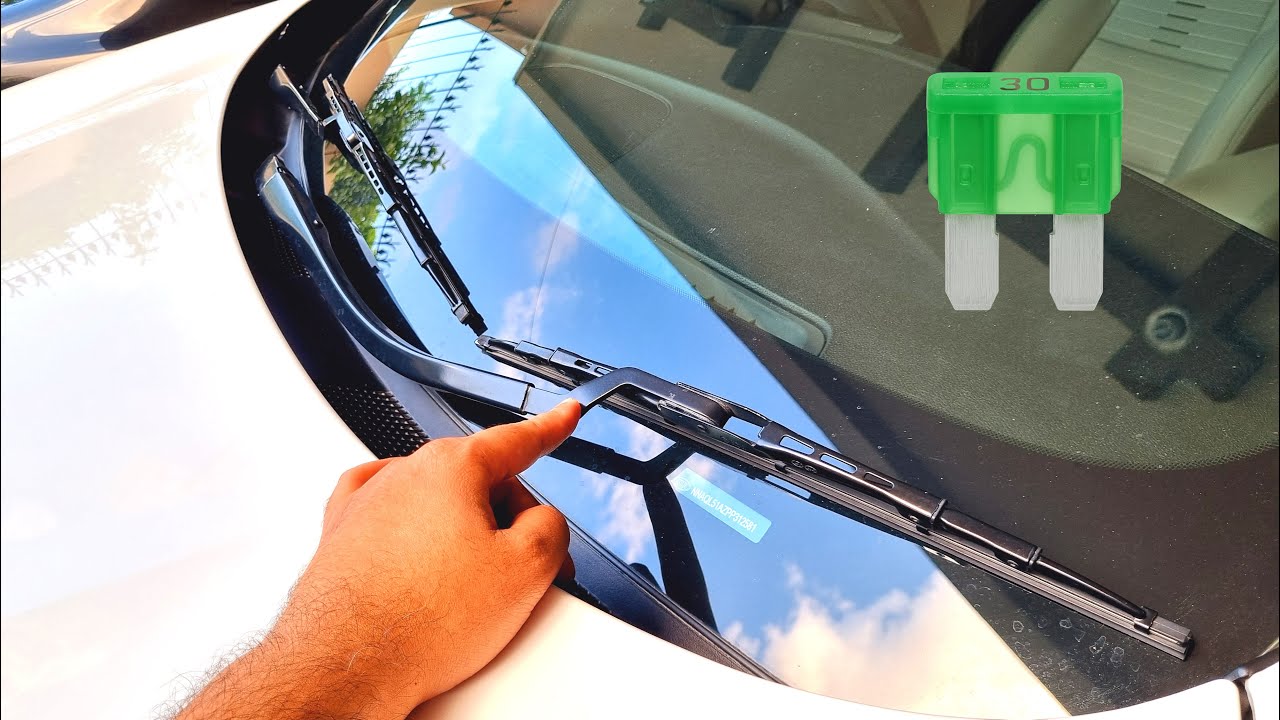 Windshield wipers not working in Kia Sportage – fuse location