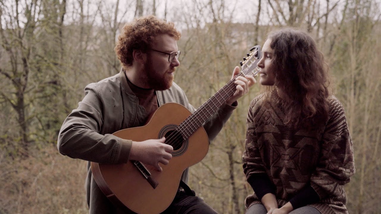 Tobias Dellit & Maike Gerten - Ein Herbstlied (Live im Regen)