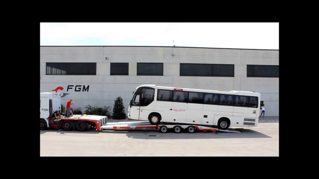 Semirimorchio trasporto veicoli FGM 32 per trasporto autobus turistici ribassati