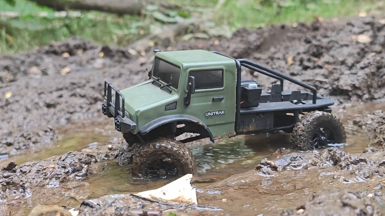 FTX UniTrak goes mudding! #rccar #rccrawler