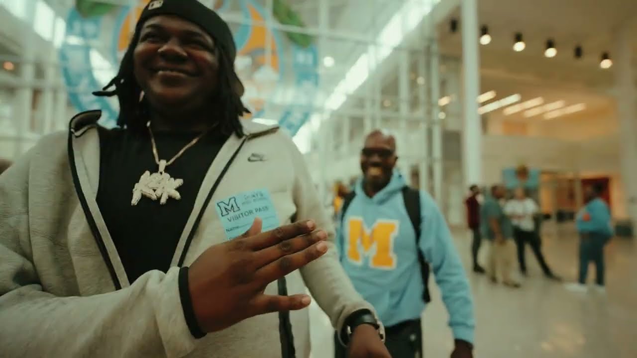 43VA SUPRISES MAYS HIGH SCHOOL