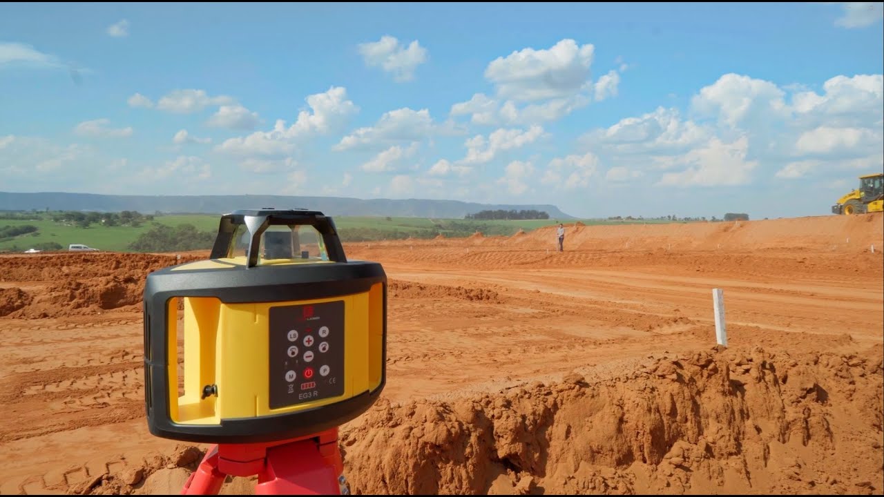 MARCAÇÃO DE PLATÔS COM NÍVEL A LASER NA PRÁTICA