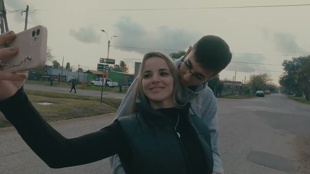Farandulera - Joaqu&iacute;n Da Rosa (Video Oficial)