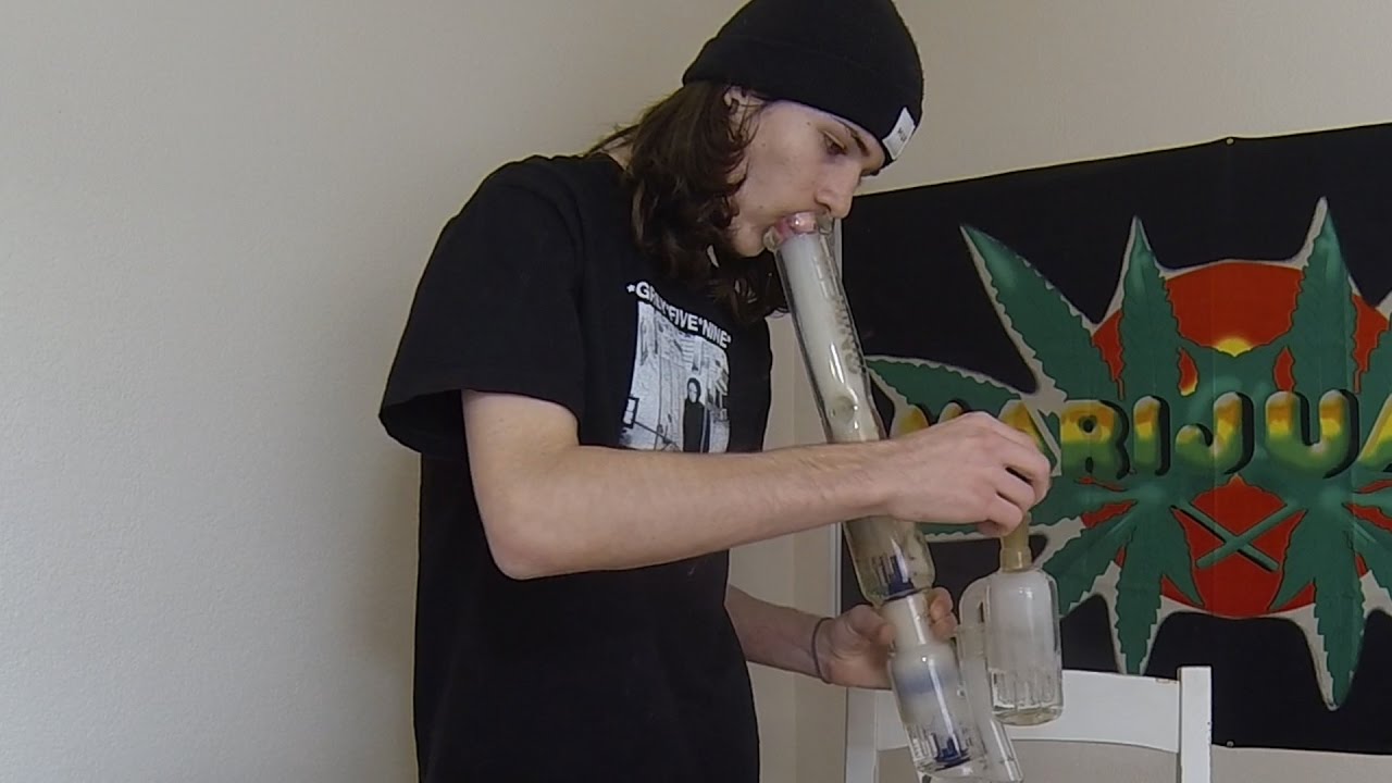 BLAZE TOWER TUBE BONG RIPS!