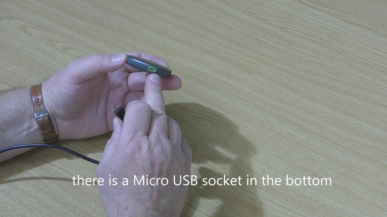 How to charge a Phonak Roger Select