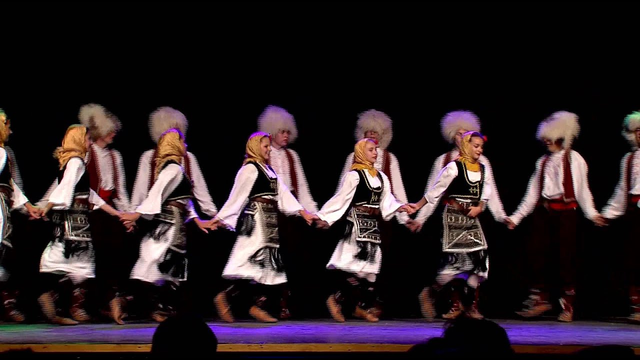 Tököli Délszláv Együttes szerbiai táncok SUMMERFEST (1.)