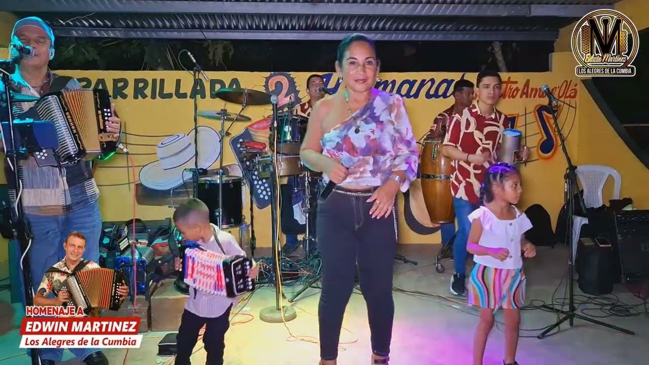 HOMENAJE A EDWIN MARTìNEZ  // TRAVESURA