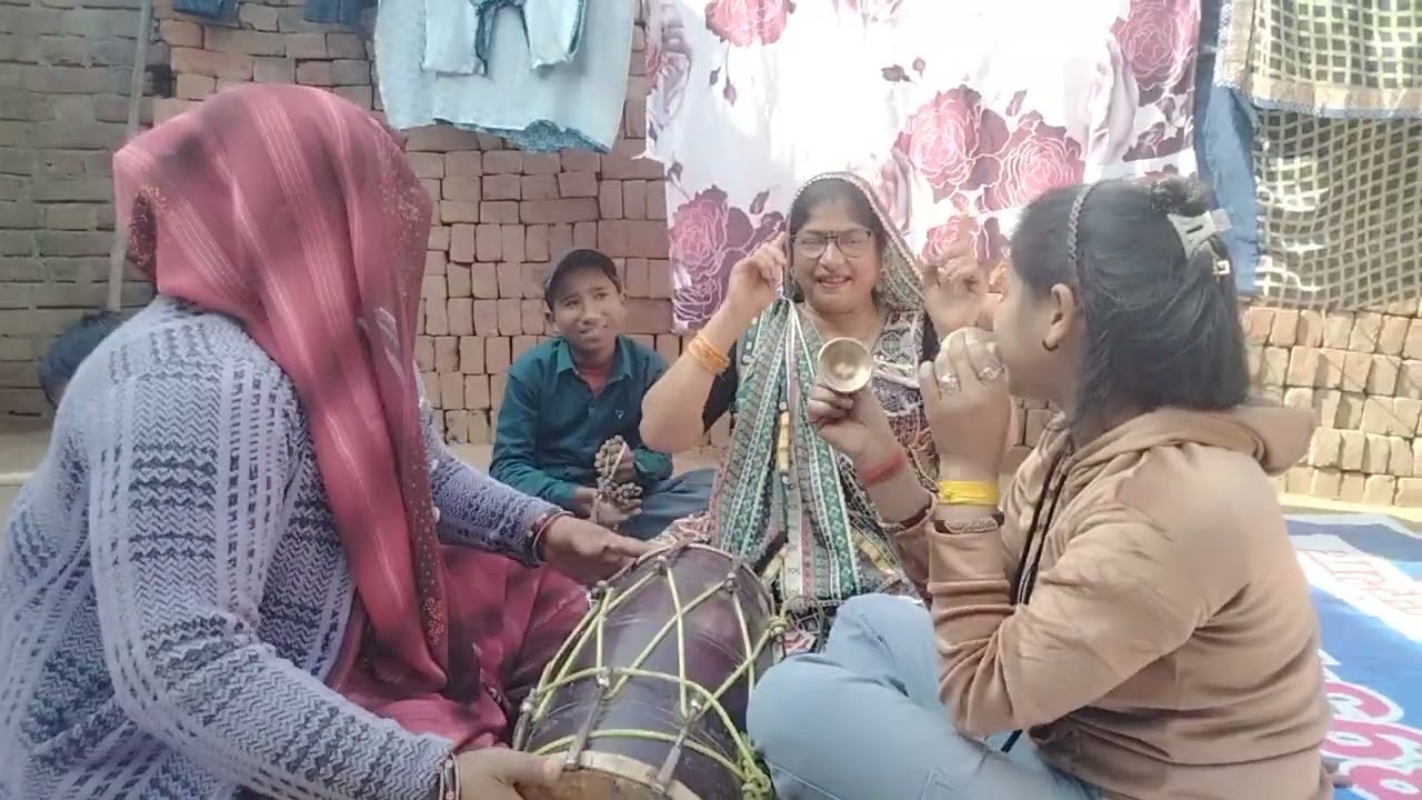 कीर्तन संगीत मेरी लेजा खड़ाऊ भरत भैया.... मेरी लेजा खड़ाऊ भरत भैया