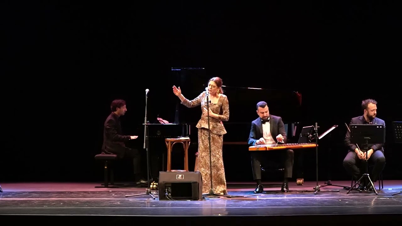 Selva Erdener - İlle de