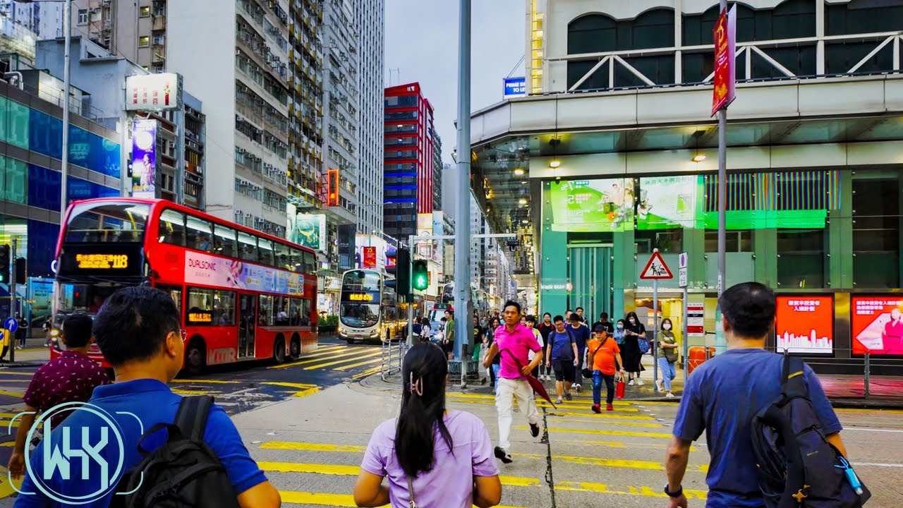 Nathan Road, Hong Kong Typhoon [4K UHD City Walk]