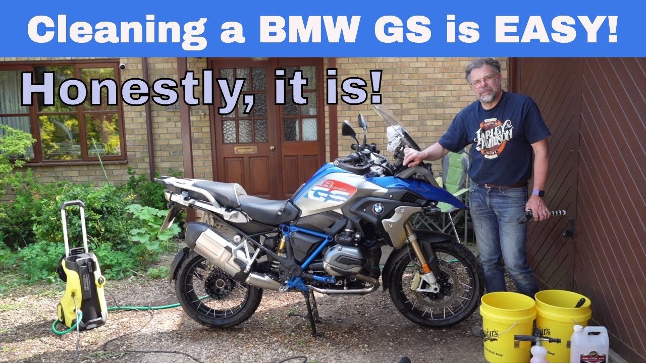 Cleaning a BMW R1200GS or R1250GS is easy. Honest!