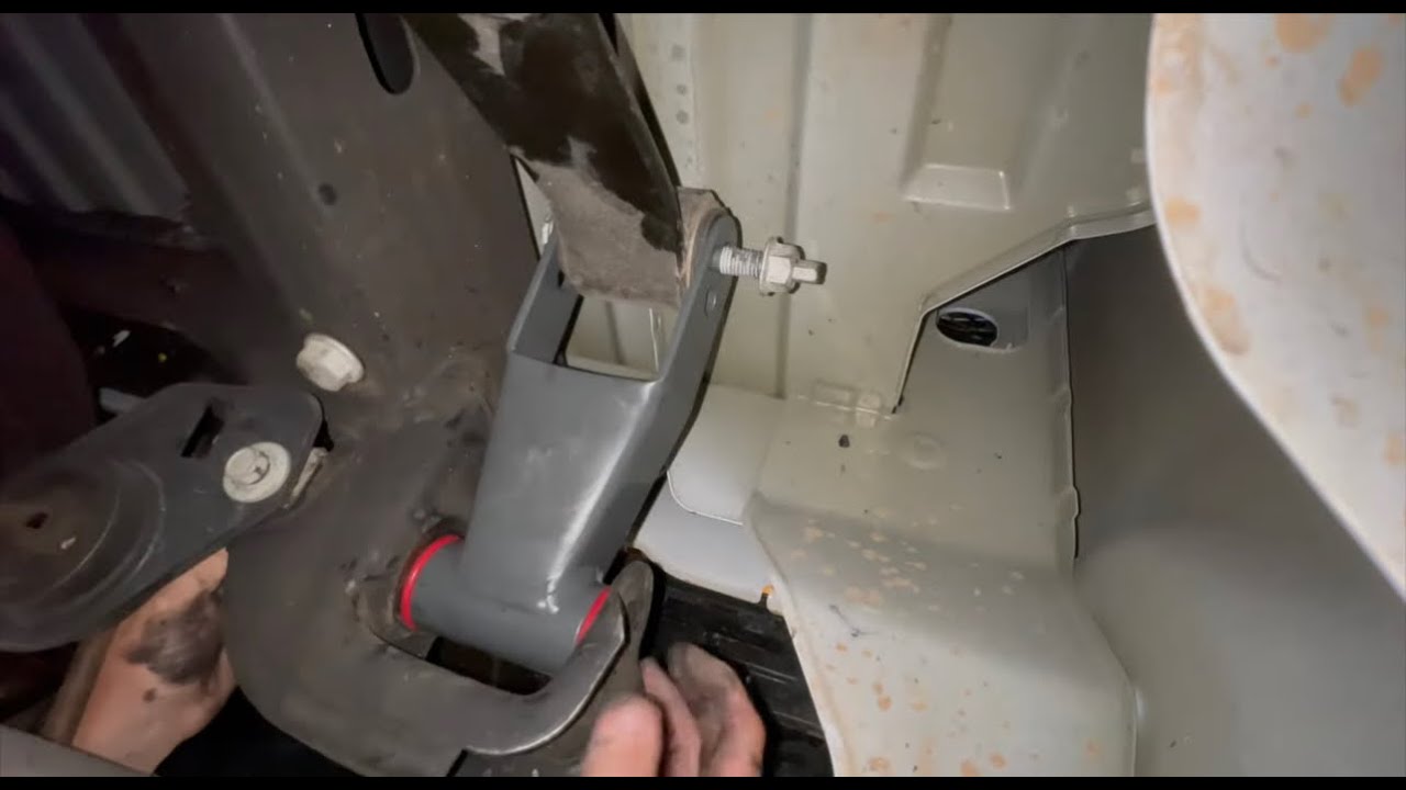 19-22 Silverado 1-2 inch drop shackle full install!