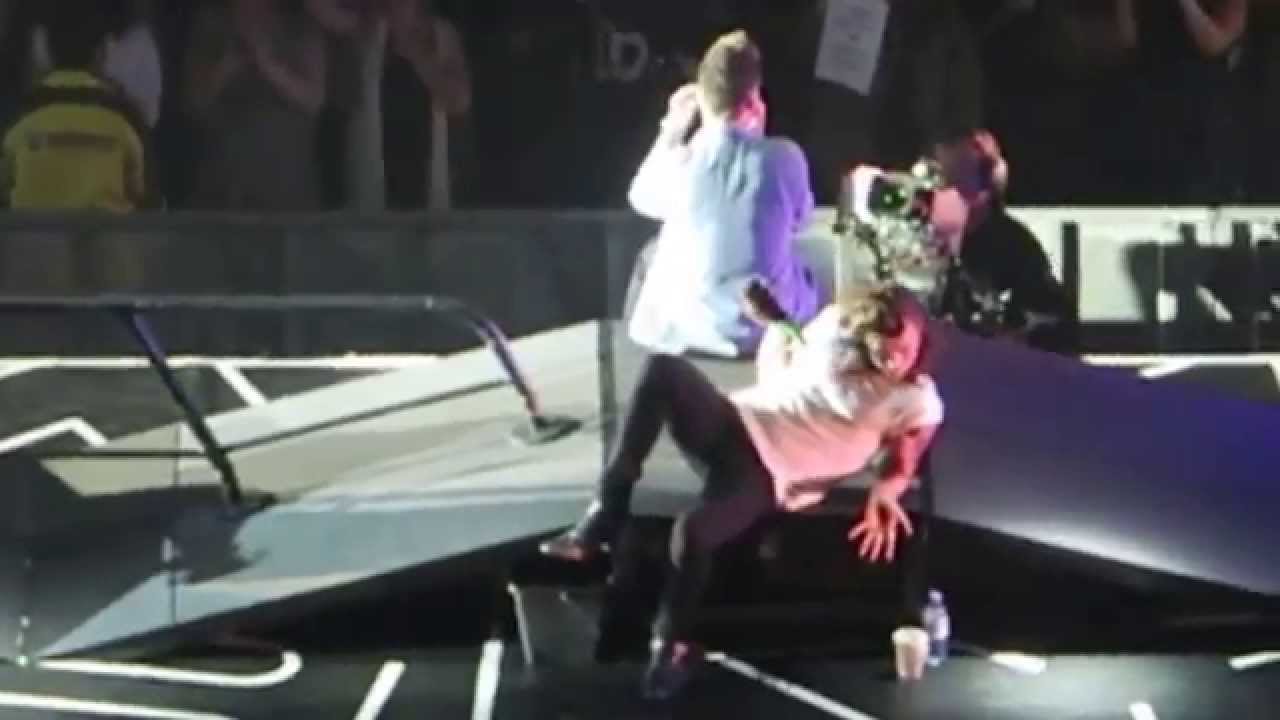 One Direction - Night Changes - OTRA Tour (Manchester 03/10/15)