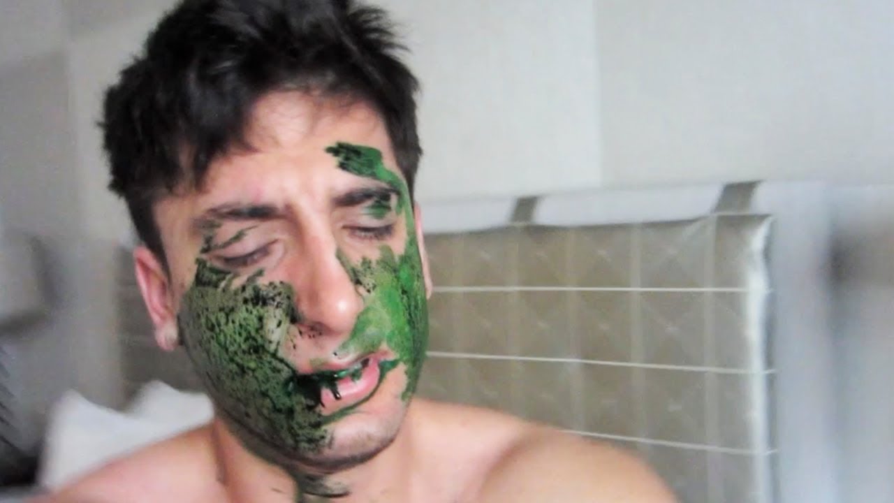 ST. PADDY'S DAY FACE DYE PRANK