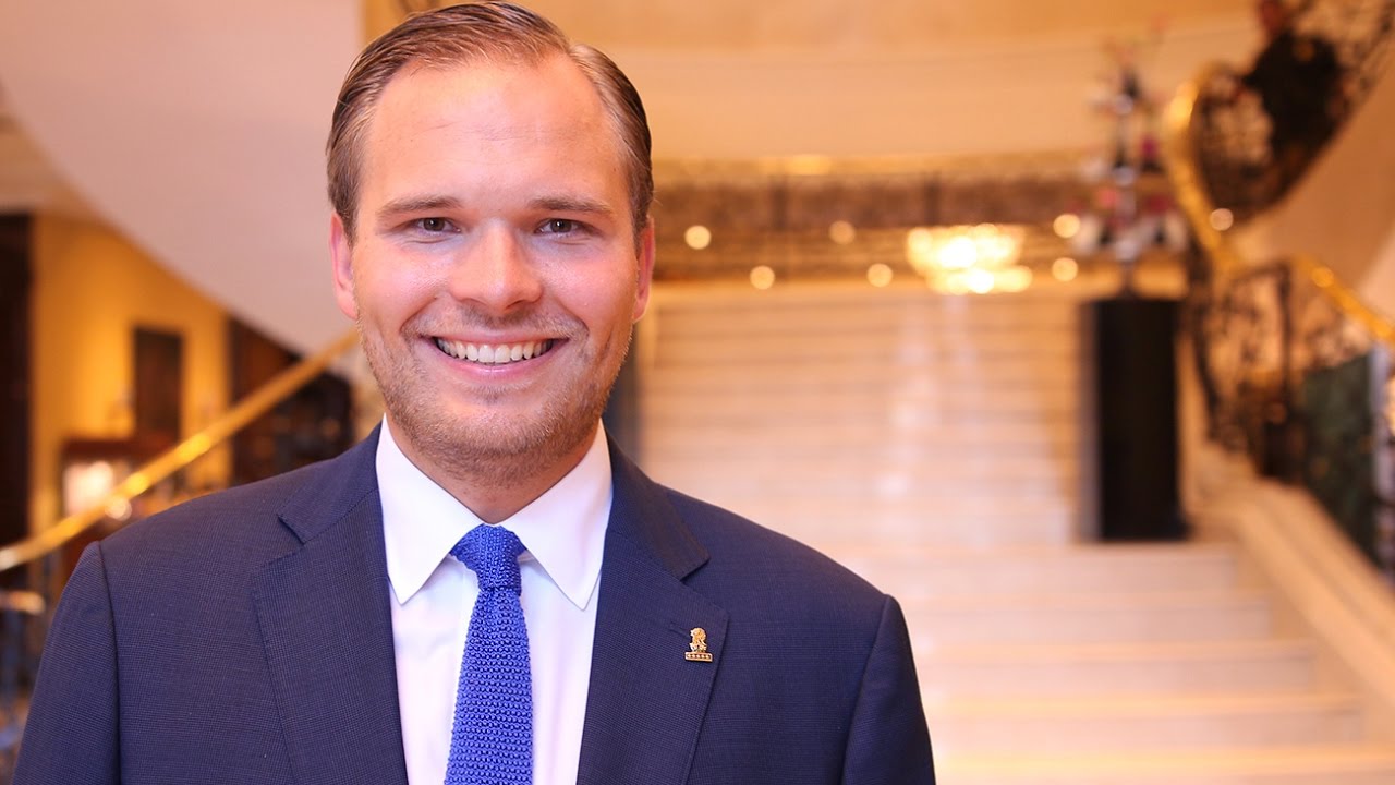 Creating WOW Moments at the Ritz-Carlton: The job of Guest Services