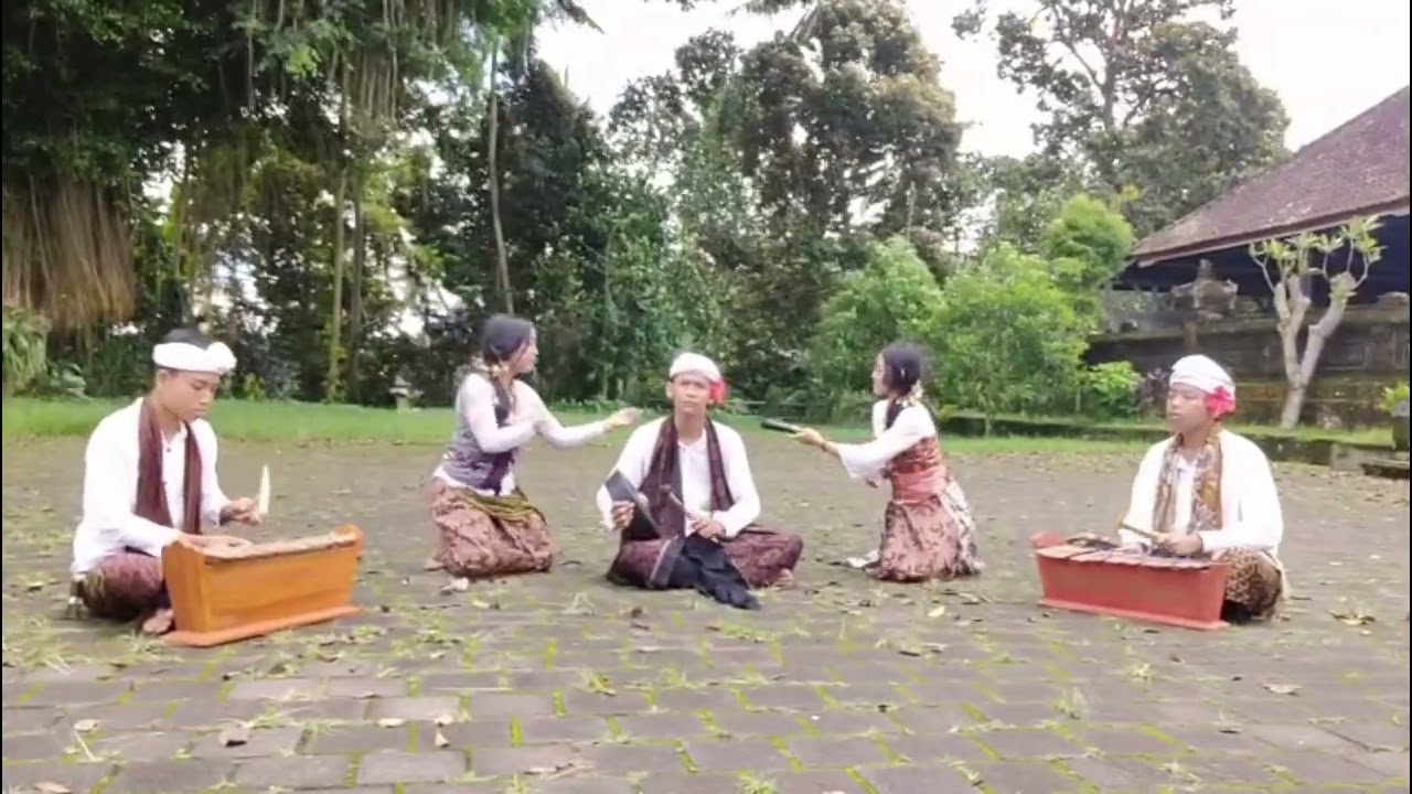 Musikalisasi puisi bali 