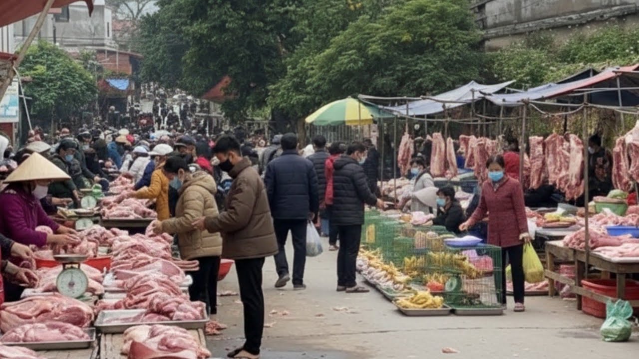 Exploring a Bustling TET Underpass Market – No Tourists, Just Real Everyday Life 