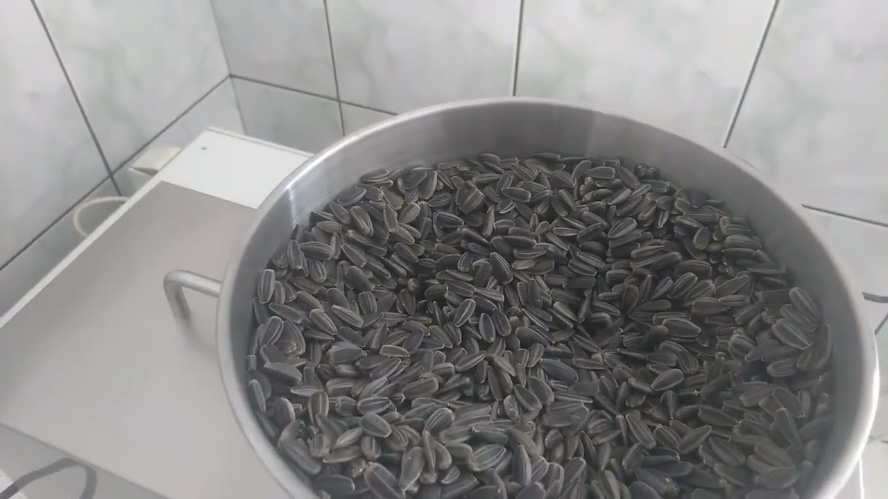Presa ulei in functiune si testare cantitate procesare .