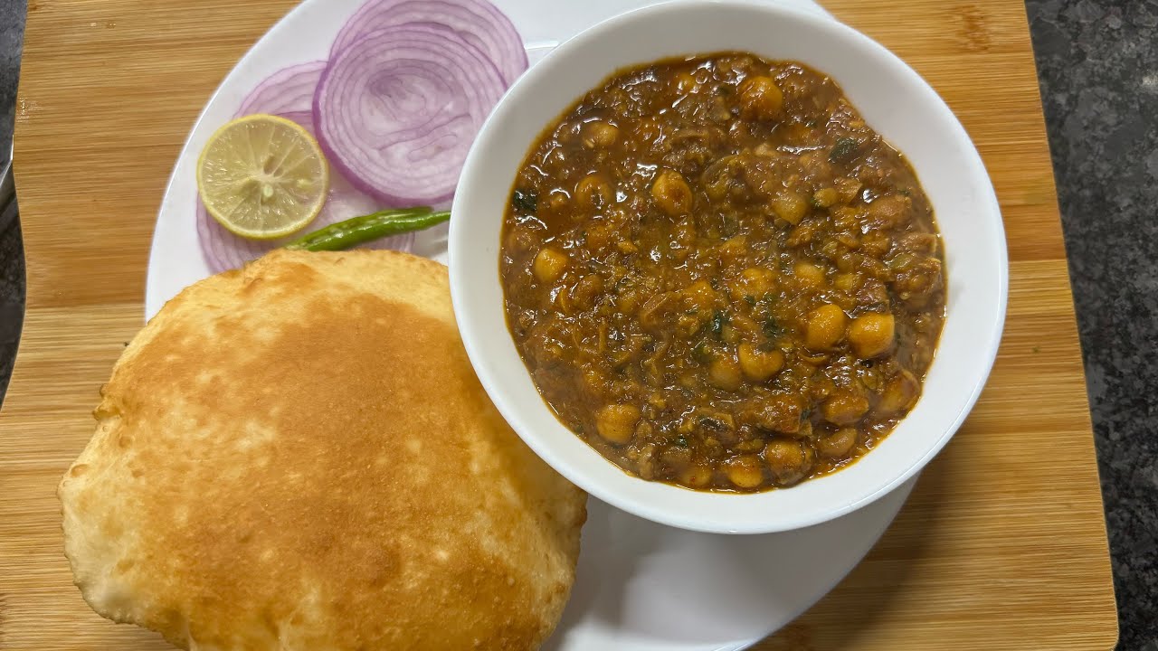 छोले भटूरे / chole bhature 